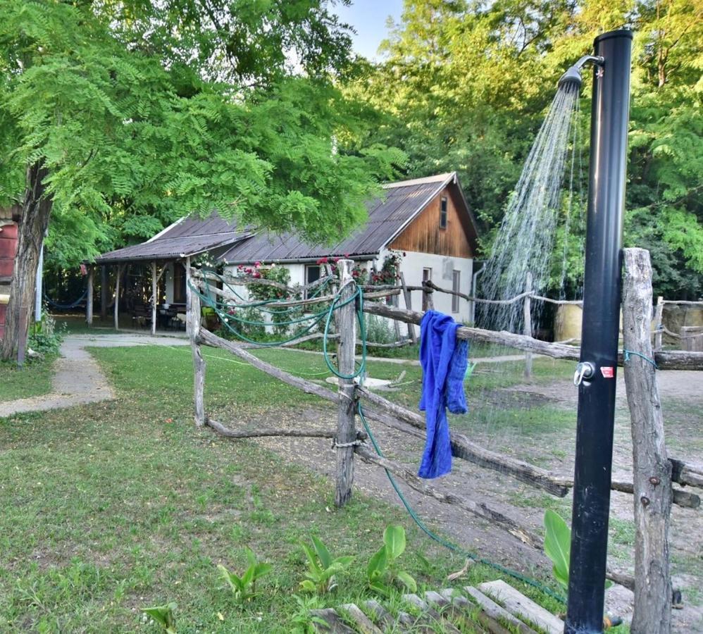 Villa Igricz Farmház Pócsmegyer Exterior foto